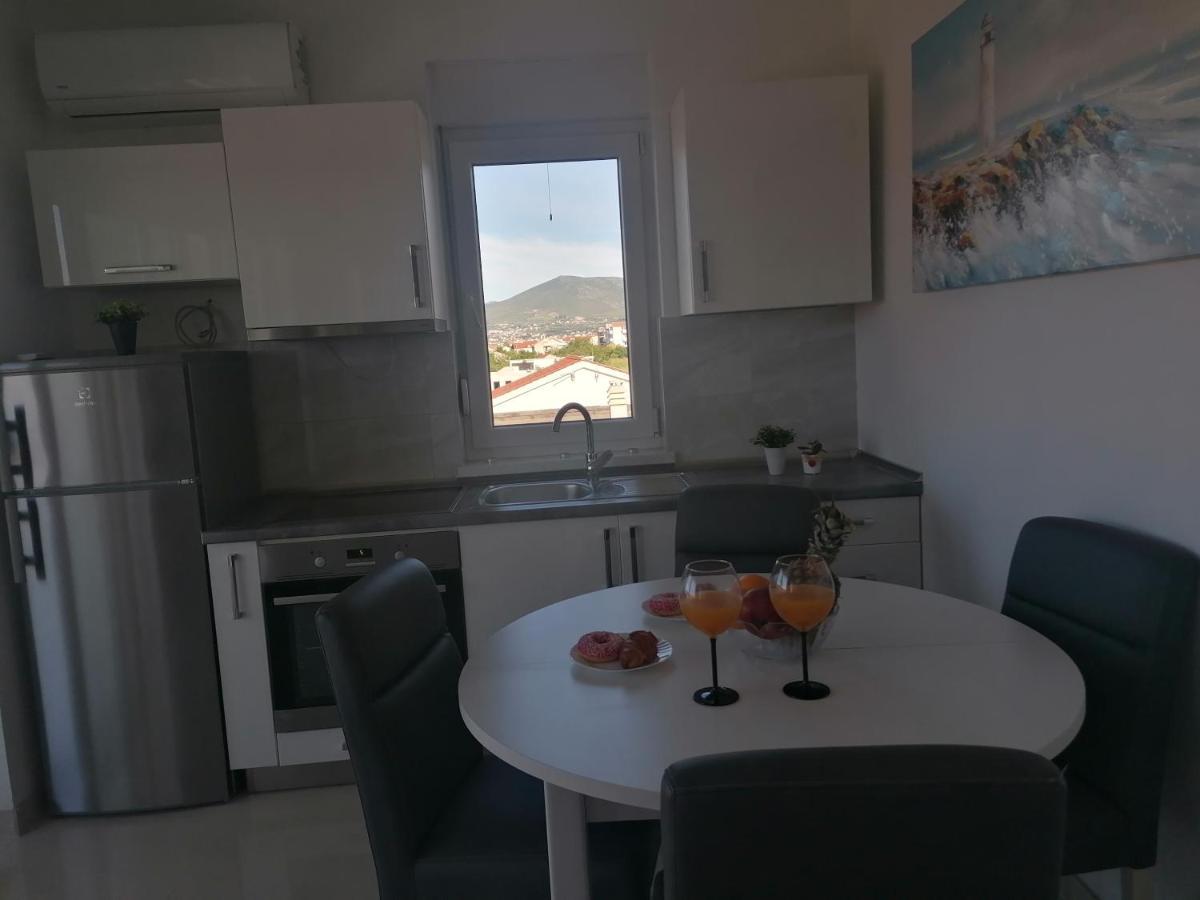 Apartman Ema Apartman Kaštela Kültér fotó